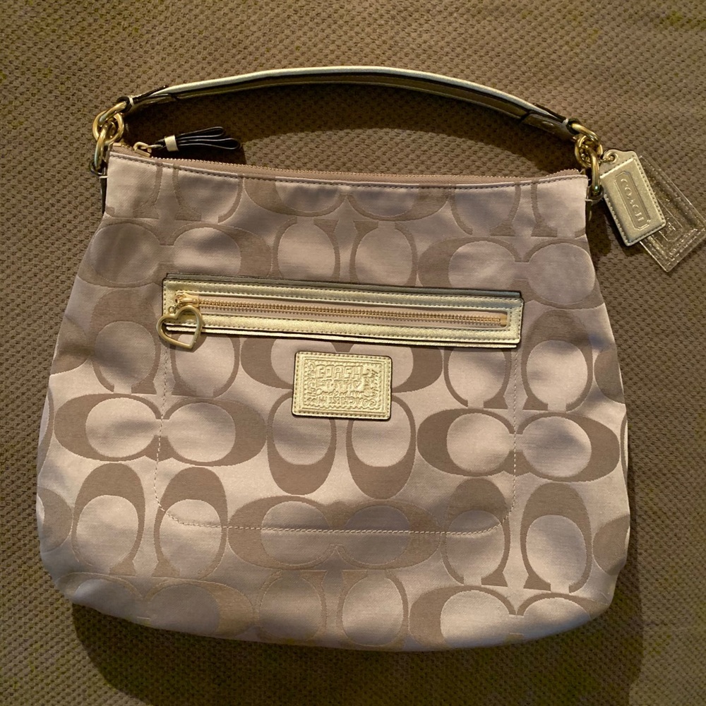 ⏰FINAL SALE! ⏰Coach Gold Poppy Signature Handbag
